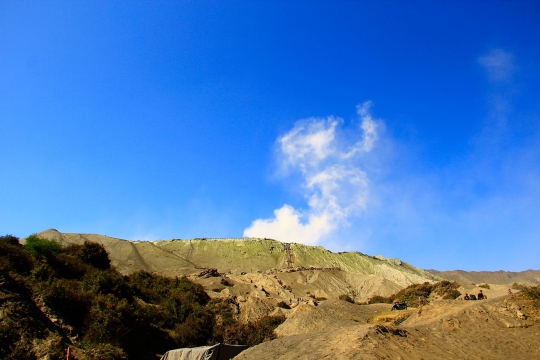 Menjelajahi padang pasir Bromo