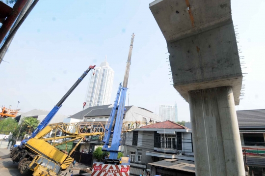 Ini crane proyek JLNT Tendean-Cileduk yang roboh di Kebayoran Baru