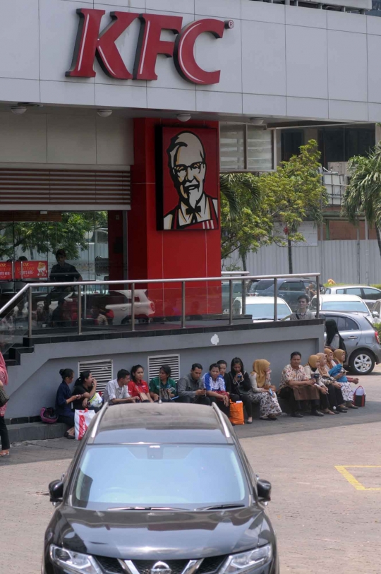 Gedung Sarinah ditutup pascakebakaran, ratusan pegawai terlantar