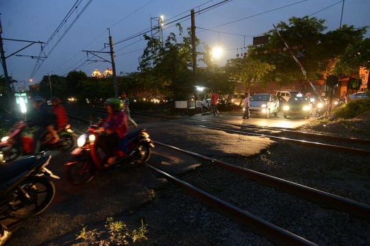 Sejumlah perlintasan kereta di DKI tak dilengkapi palang otomatis