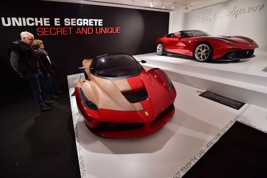 Berkunjung ke pameran mobil-mobil super di Museum Ferrari Italia