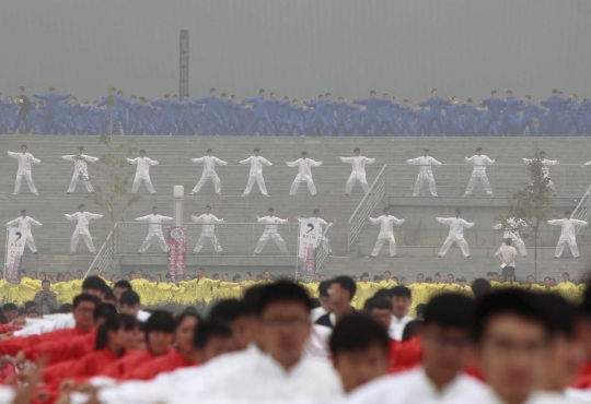 Latihan Taichi bersama 50 ribu warga pecahkan rekor dunia