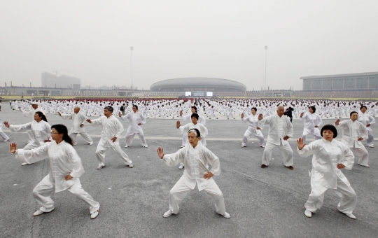 Latihan Taichi bersama 50 ribu warga pecahkan rekor dunia