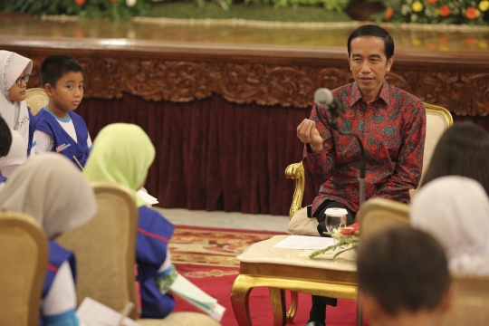 Jokowi diwawancarai reporter cilik SD se-Jabotabek