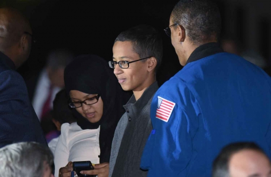 Remaja muslim yang disangka teroris diundang Obama ke Gedung Putih