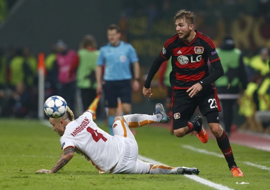 Duel sengit Leverkusen vs AS Roma berujung imbang 4-4