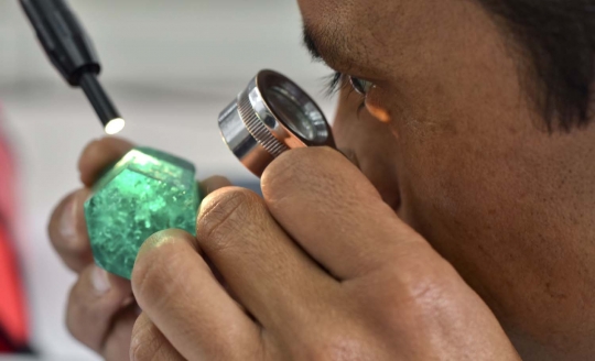 Ini wujud Colombian Emerald, zamrud terindah di dunia