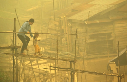 Beginilah kuning pekat kabut asap selimuti Palangkaraya