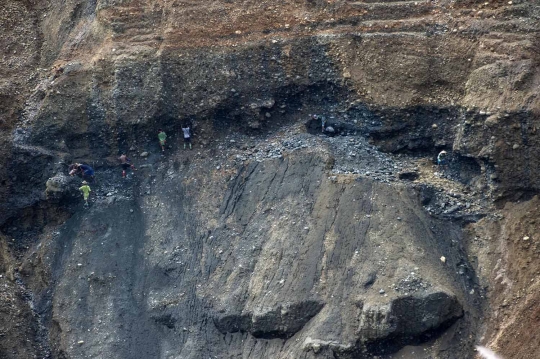 Menengok tambang batu giok terbesar di Myanmar