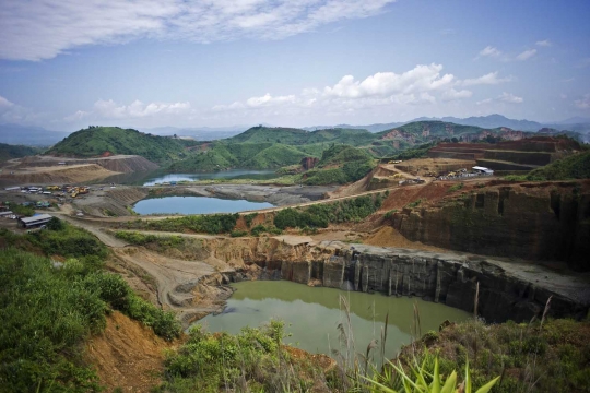 Menengok tambang batu giok terbesar di Myanmar