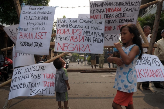 Keluarga pensiunan prajurit Operasi Seroja tolak digusur Kodam Jaya