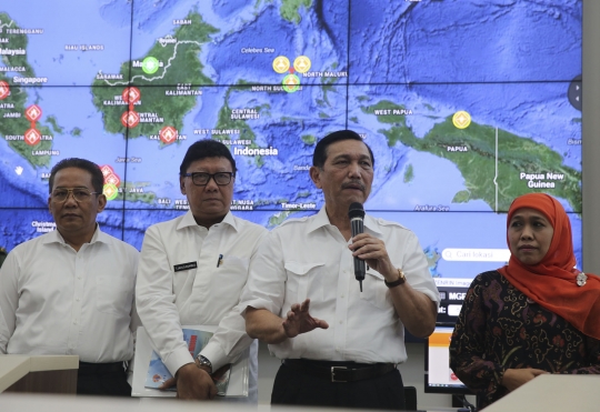 Menko Luhut pimpin rapat penanggulangan bencana asap