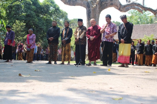 Upacara peringatan Sumpah Pemuda di Ndalem Pojok Bung Karno