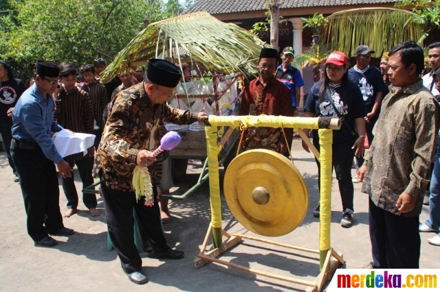 Foto : Upacara peringatan Sumpah Pemuda di Ndalem Pojok 