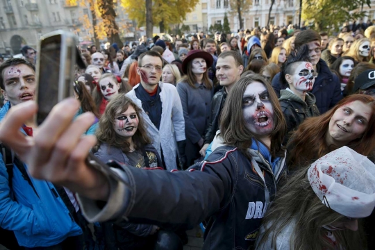 Melihat kehebohan perayaan Halloween di negara-negara belahan dunia