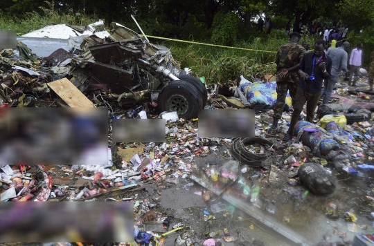 Pesawat kargo jatuh, puluhan penumpang tewas bergelimpangan di Sudan