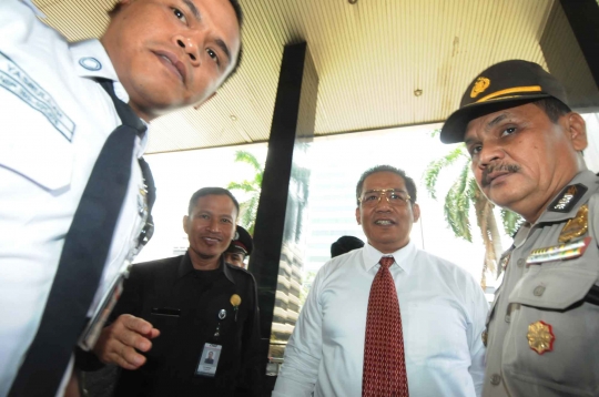 Kabareskrim Anang Iskandar datangi KPK bahas kasus korupsi