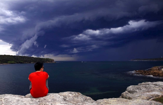 Ini fenomena badai awan mirip tsunami di Sydney yang bikin heboh