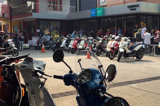 Keseruan keliling Jakarta bersama komunitas Vespa