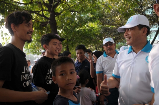 Kampanye anti narkoba, Budi Waseso bagi-bagi topi dan kaos di HI