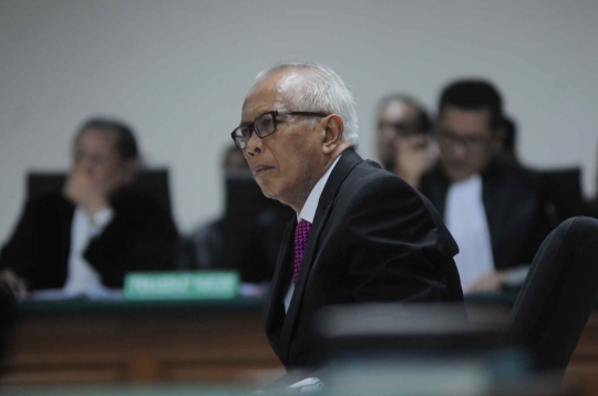 Jalani sidang lanjutan, OC Kaligis dicecar JPU