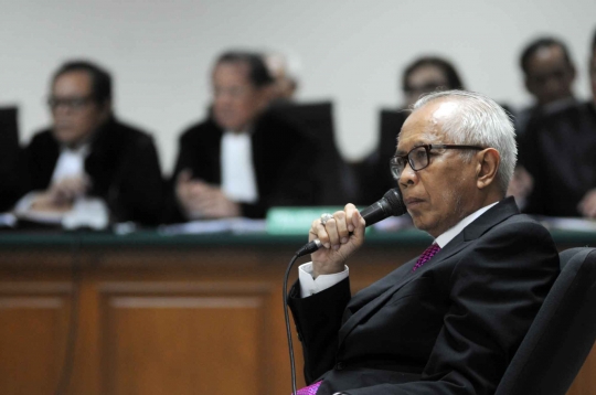 Jalani sidang lanjutan, OC Kaligis dicecar JPU