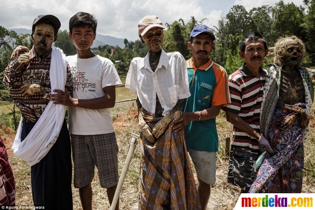 Foto : Menengok seramnya ritual tiga tahunan masyarakat 