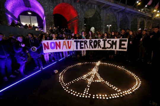 Dunia berduka untuk korban serangan di Paris