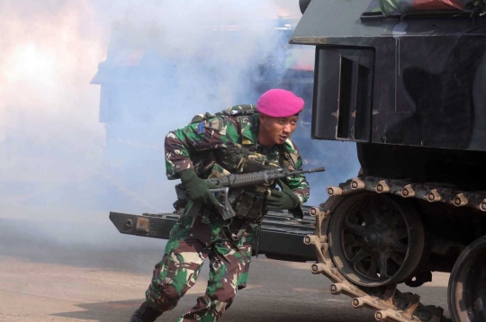 Berbagai atraksi ramaikan Dirgahayu ke-70 Korps Marinir