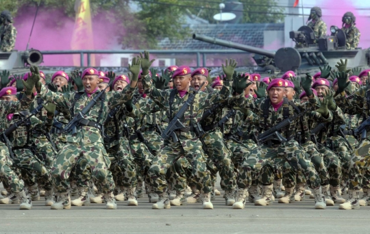 Berbagai atraksi ramaikan Dirgahayu ke-70 Korps Marinir