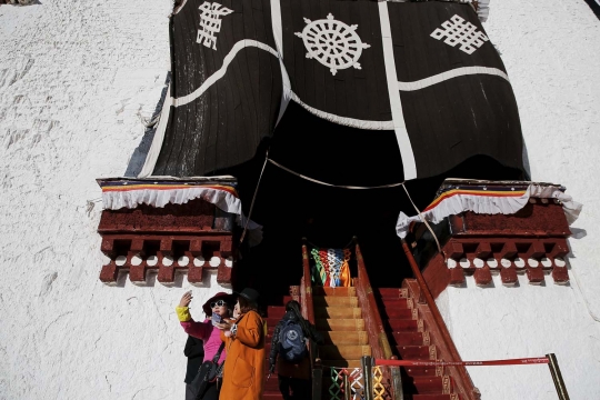 Menelusuri jejak Kekaisaran Tibet di 'istana langit' Potala