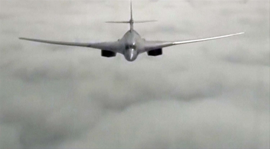 Gempuran sengit jet bomber Rusia di langit Suriah