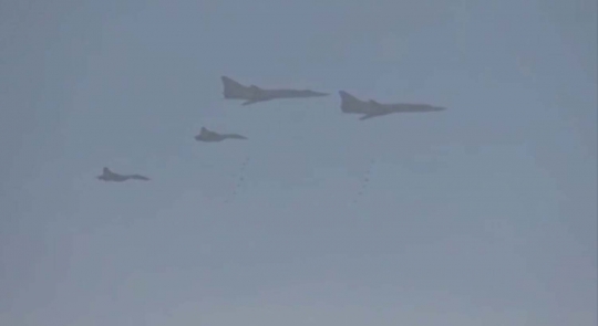 Gempuran sengit jet bomber Rusia di langit Suriah