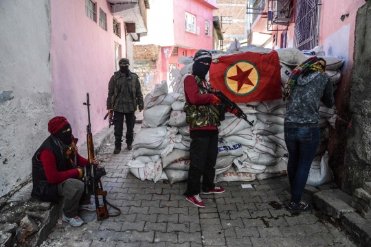 Kisah heroik militan perempuan Kurdi jaga keamanan Turki