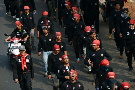 Tolak PP Pengupahan, ratusan buruh jalan kaki Bandung-Jakarta
