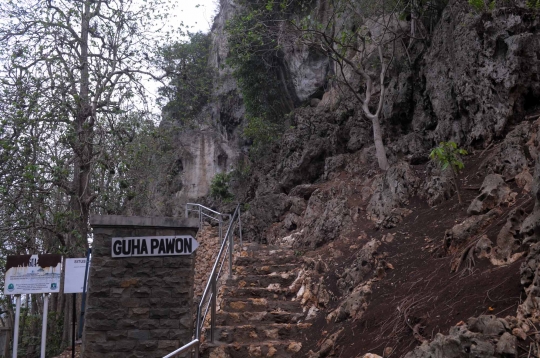 Jejak manusia purba di Gua Pawon