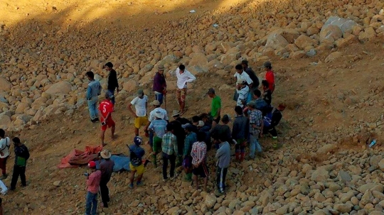 Tambang giok di Myanmar longsor, ratusan orang terkubur