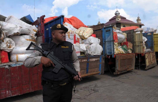 Polisi bongkar penyelundupan barang impor di Tanjung Priok