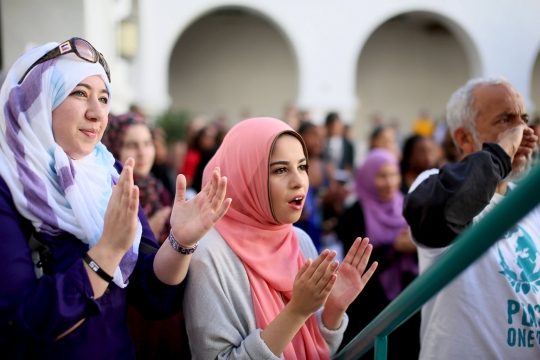 Muslimah cantik di AS gelar aksi melawan islamofobia