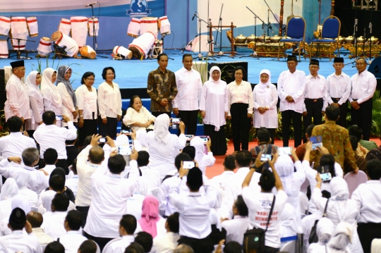 Presiden Jokowi hadiri peringatan Hari Guru Nasional 2015