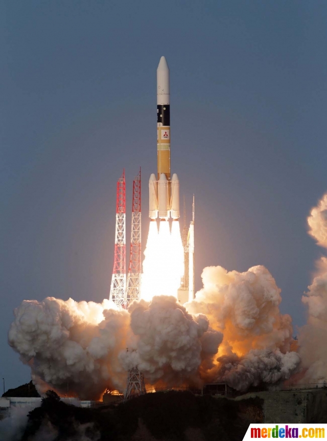 Foto : Jepang luncurkan roket komersil pertama pengangkut 
