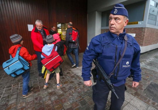 Waspada teror, sekolah di Belgia dijaga ketat polisi