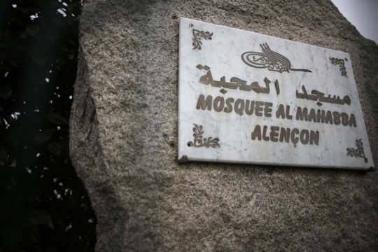 Masjid ini diduga tempat persembunyian dalang teror Paris