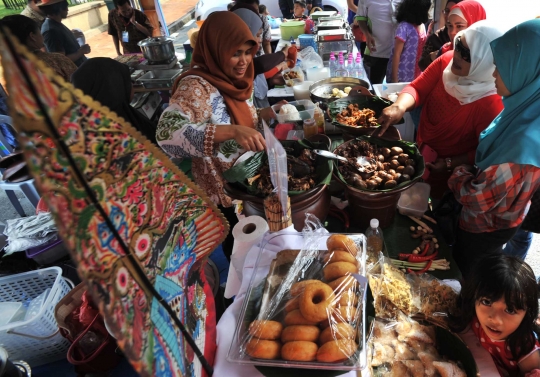 Kuliner khas Nusantara di Indonesia Festival laris diserbu turis