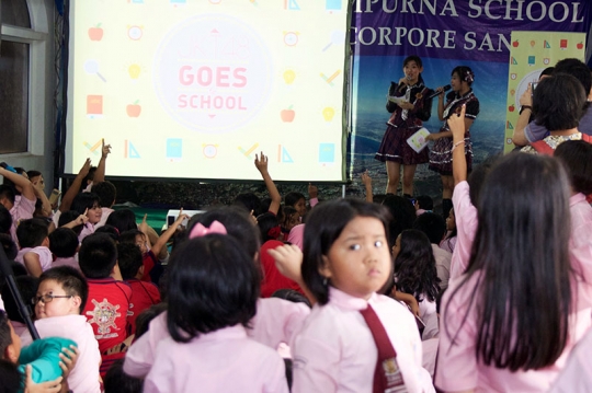Kenalkan budaya minum susu, JKT48 kunjungi SD di Bekasi