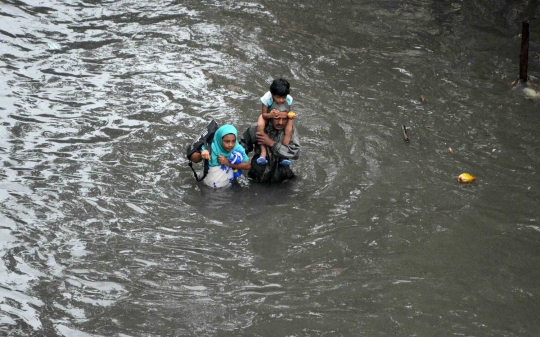 Dahsyatnya banjir bandang tenggelamkan selatan India