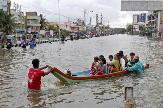 Dahsyatnya banjir bandang tenggelamkan selatan India