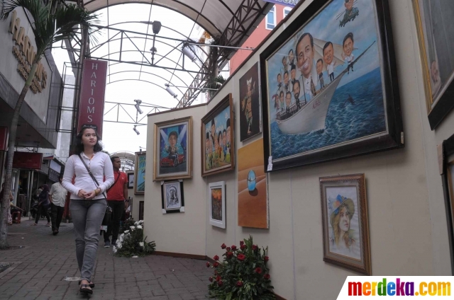 Foto : Jalan-jalan keliling Festival Pasar Baru di Jakarta 