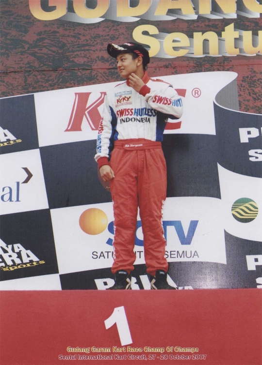 Foto-foto kesuksesan karir Rio Haryanto di sepanjang dunia balap
