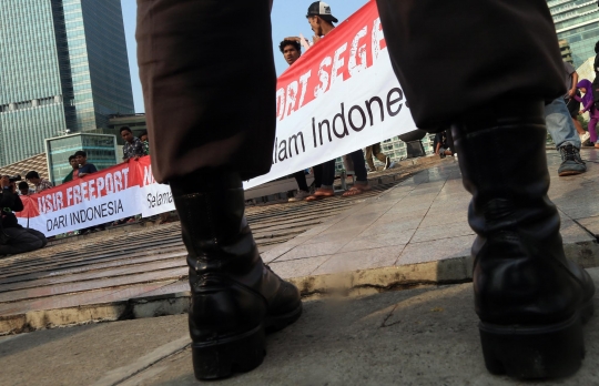 Massa HMI gelar demo usir Freeport di Bundaran HI